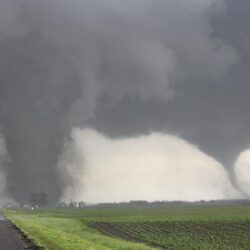 Tornado canada tornadoes ottawa sunday ontario near struck stunning do during orleans cumberland weather gatineau skips along river unexpected far